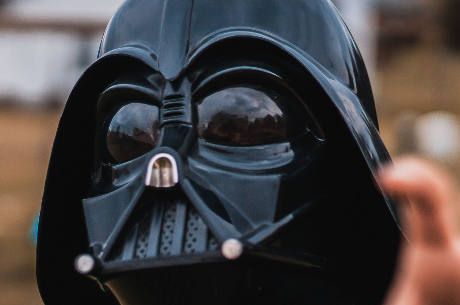 The-dark-side-of-saas-visualized-with-a-darth-vader-mask
